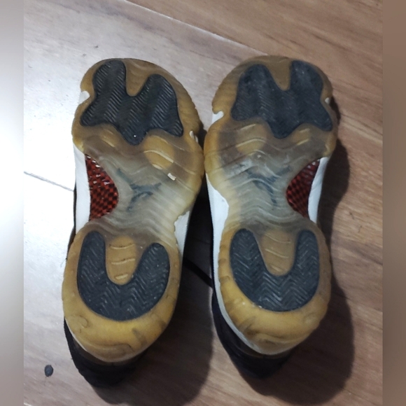 Air Jordan 11 Retro High 72-10 Size 10.5us Used, No Box - Picture 7 of 8